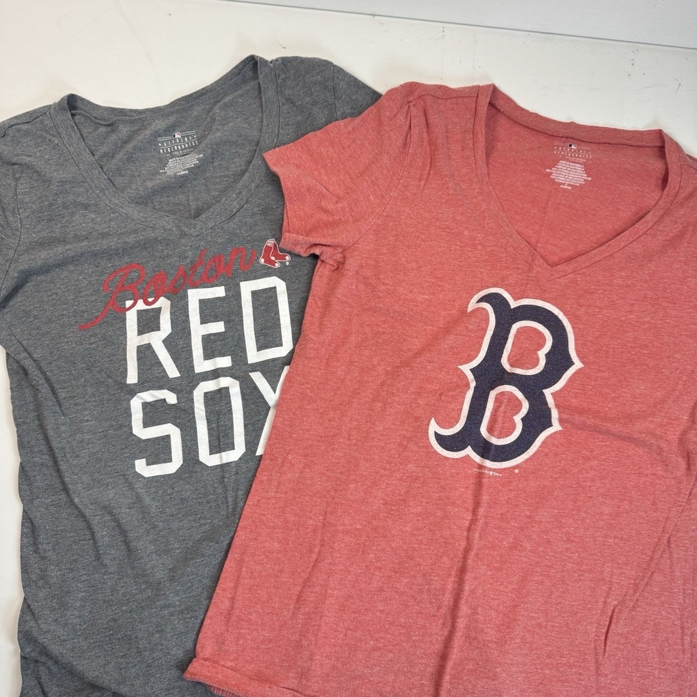 Boston Red Sox Women's Small V-Neck T-Shirt Lot of 2 MLB 5th & Ocean